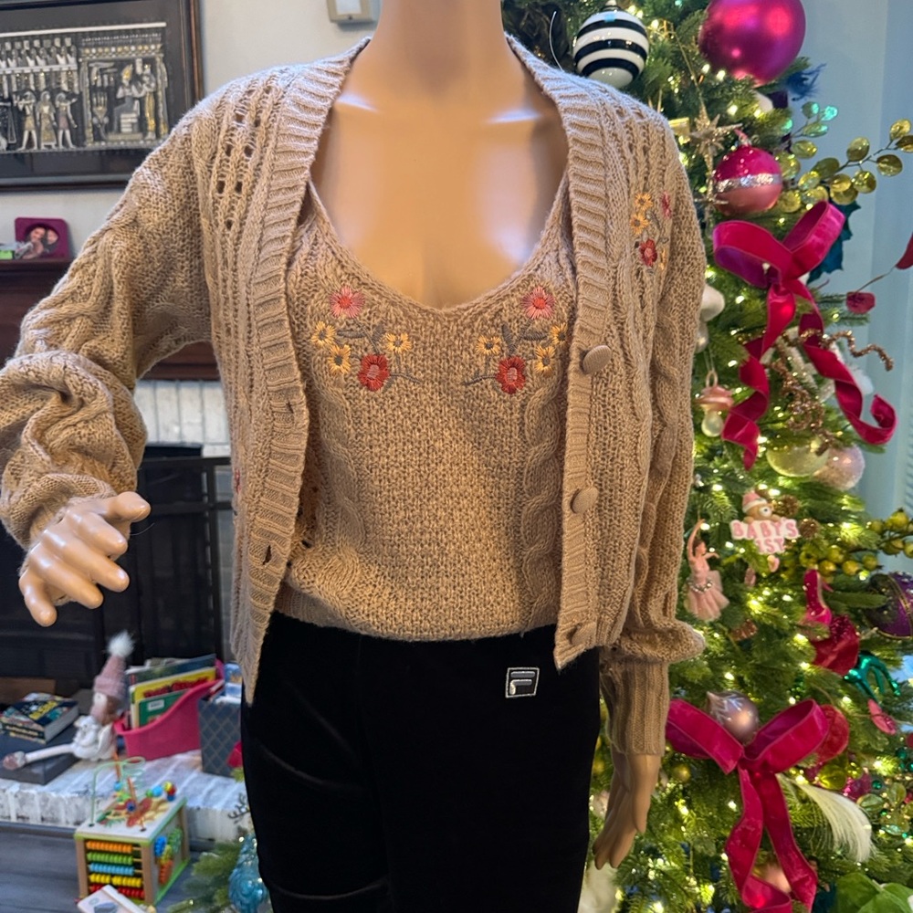 Rave Beige Floral V-Neck Sweater Set